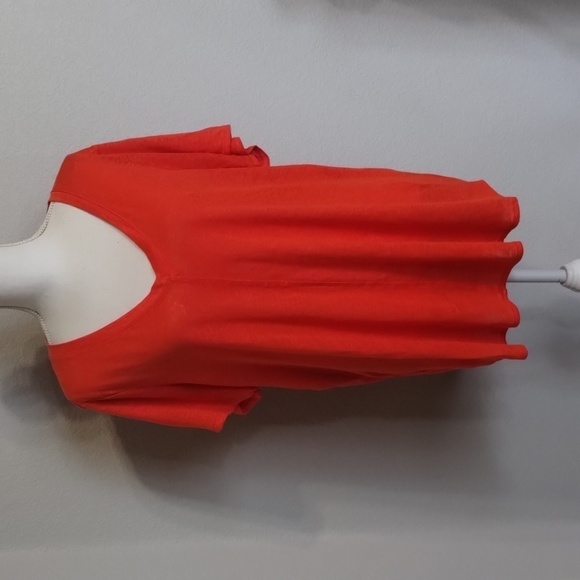 Tahari tee reddish orange Size 1X V Neck top linen natural material Tahari linen - Picture 1 of 10